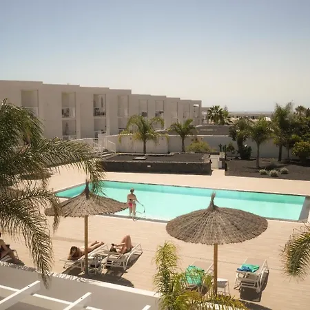 Precioso En Complejo Con Piscina 公寓